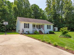 129 Ford St, Thomasville, NC 27360
