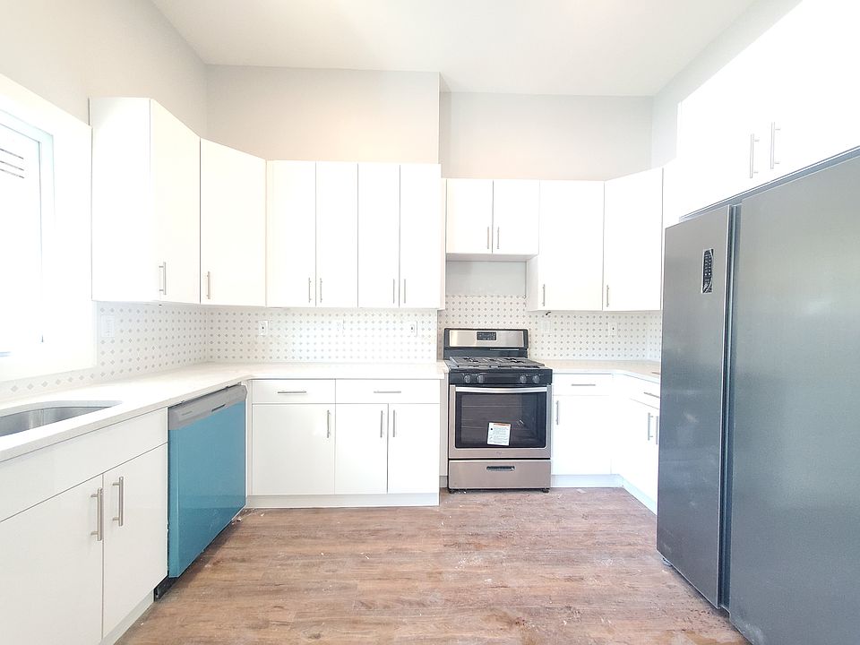 1st image of 226 Dwight St #3