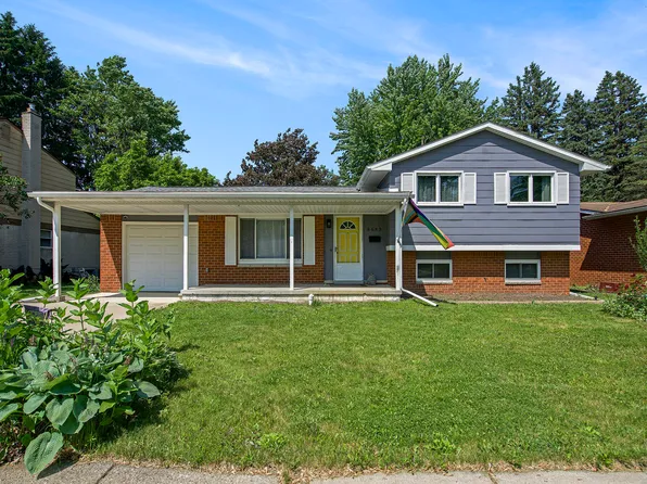 8683 Hemlock Ct, Ypsilanti, MI 48198