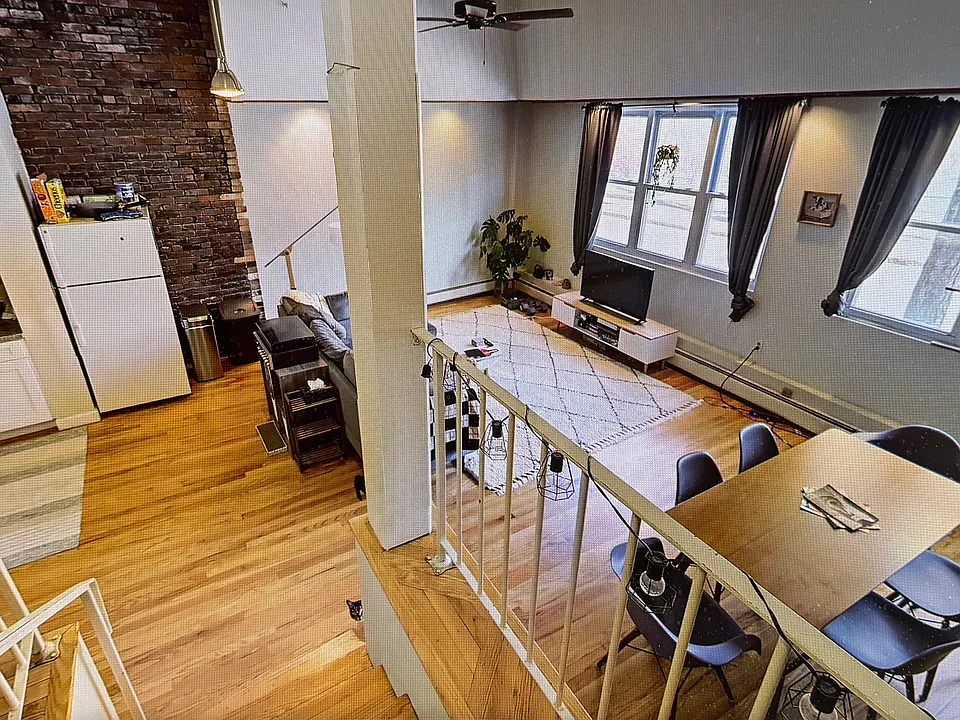 107 Central St #1