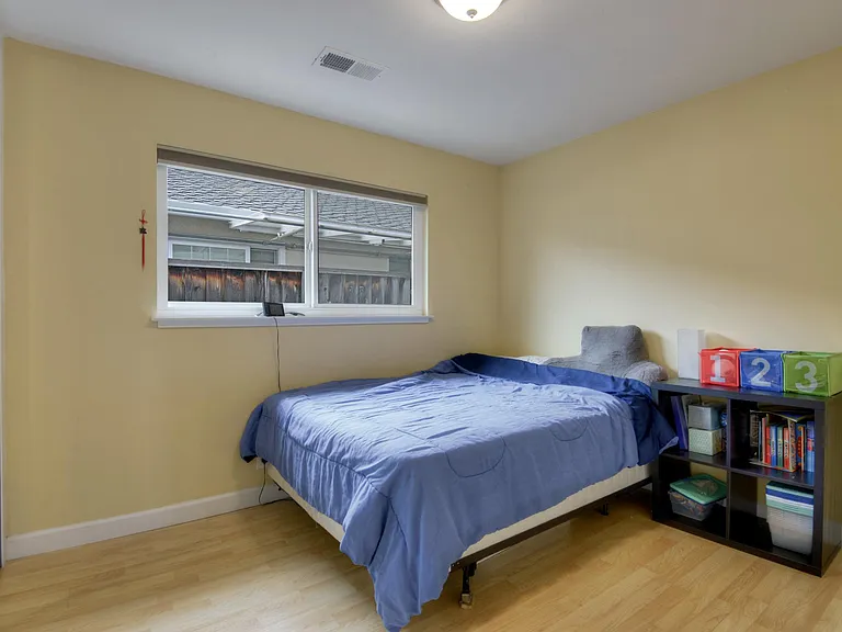 3125 Mauricia Ave — Photo 22