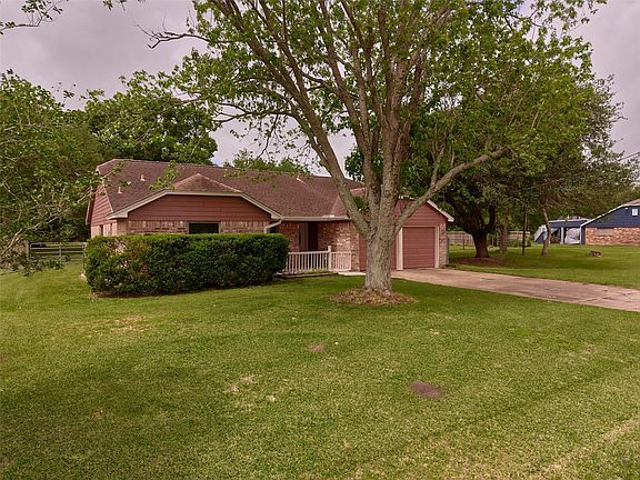 2nd image of 3979 County Road 962b