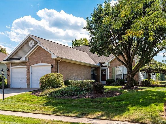 3rd image of 4298 Rosefinch Way