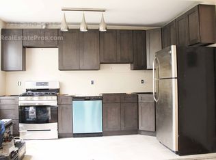 6014 Bleecker St #2B, Ridgewood, NY 11385