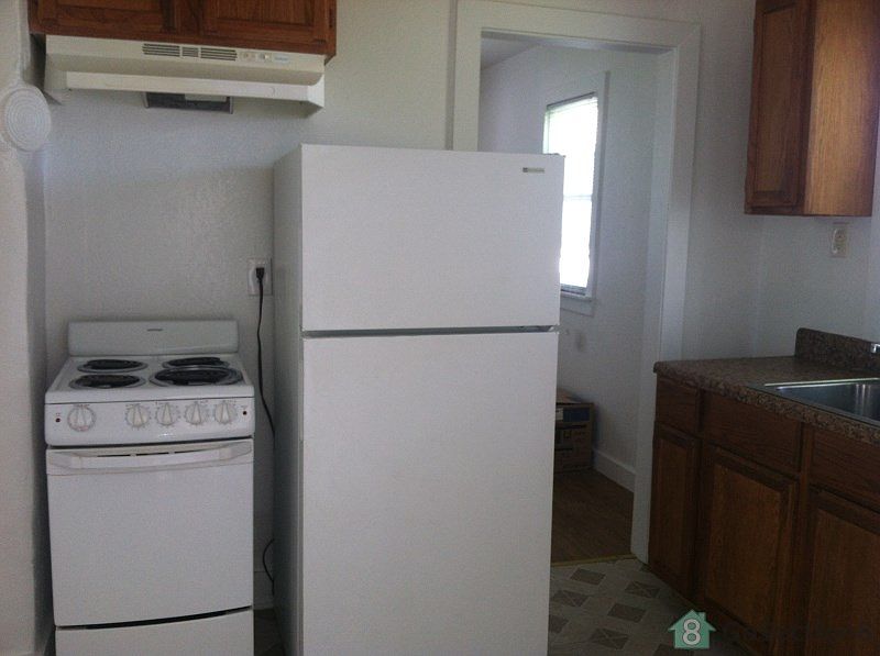 2nd image of 101 Church St #A