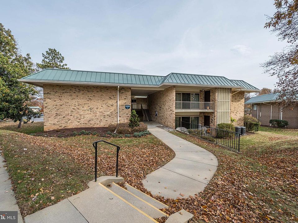 1st image of 3350 Gleneagles Dr #70-1D