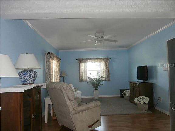 4th image of 3347 Hampshire Dr