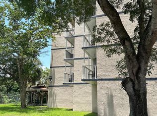 7075 NW 186th St APT C104, Hialeah, FL 33015