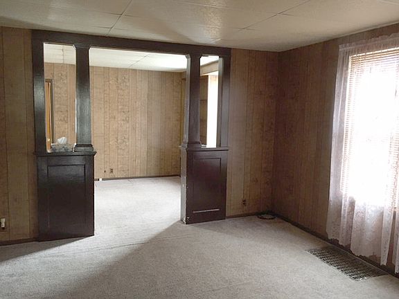 5th image of 230 Cherry St
