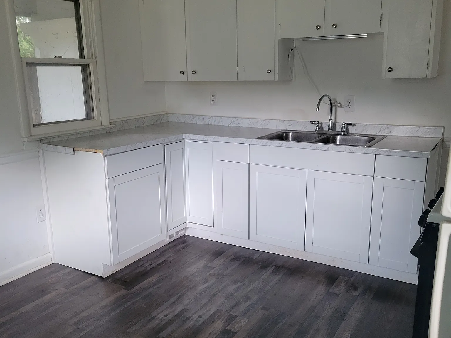 2 bed, 1000 sqft, $1,400 — Photo 2