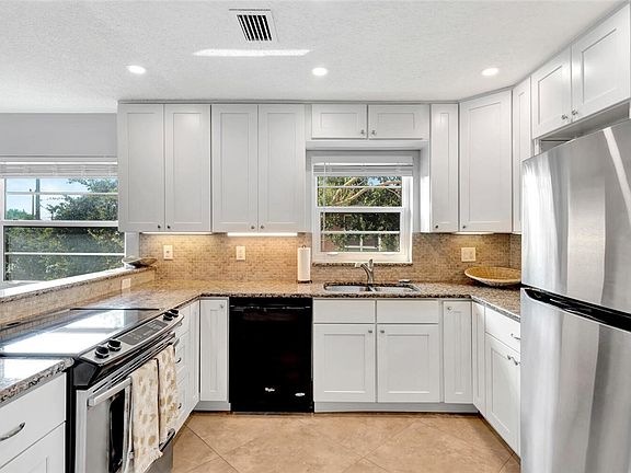 2nd image of 49 Woodland Dr APT 201
