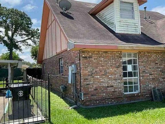3rd image of 25 Christopher Ct