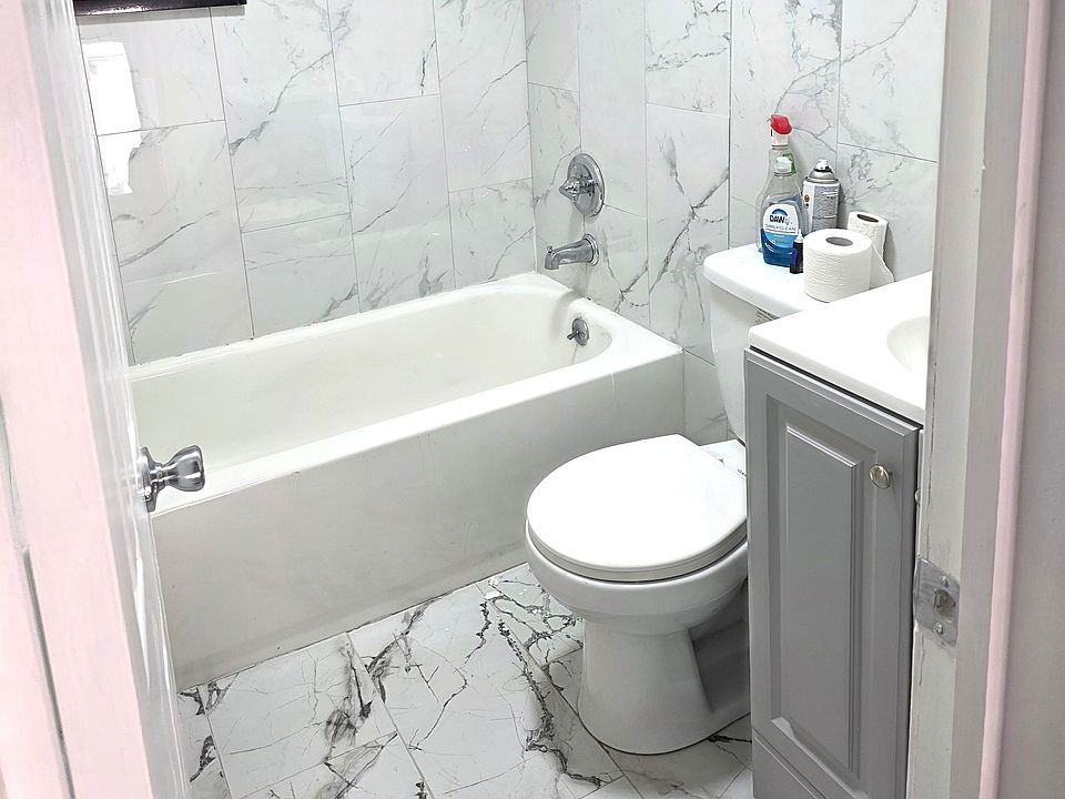 1st image of 225 Corson Ave Floor 1