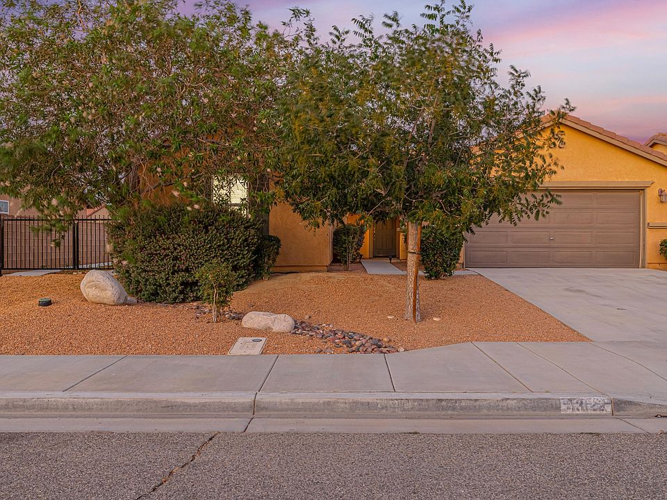 1st image of 43122 Fleetwood Dr