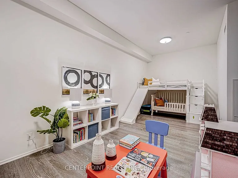 1 Bloor St E #515 — Photo 25