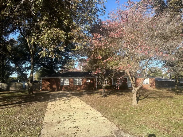 215 Homecrest St, Kennett, MO 63857