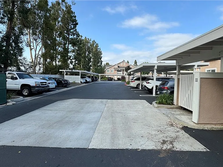 14 Woodleaf — Photo 47