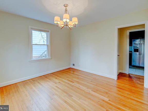 3rd image of 5214 Danbury Rd