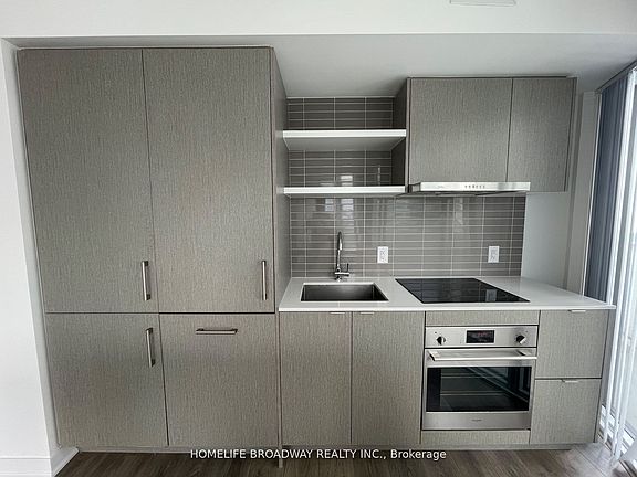 5th image of 88 Harbour St #4802