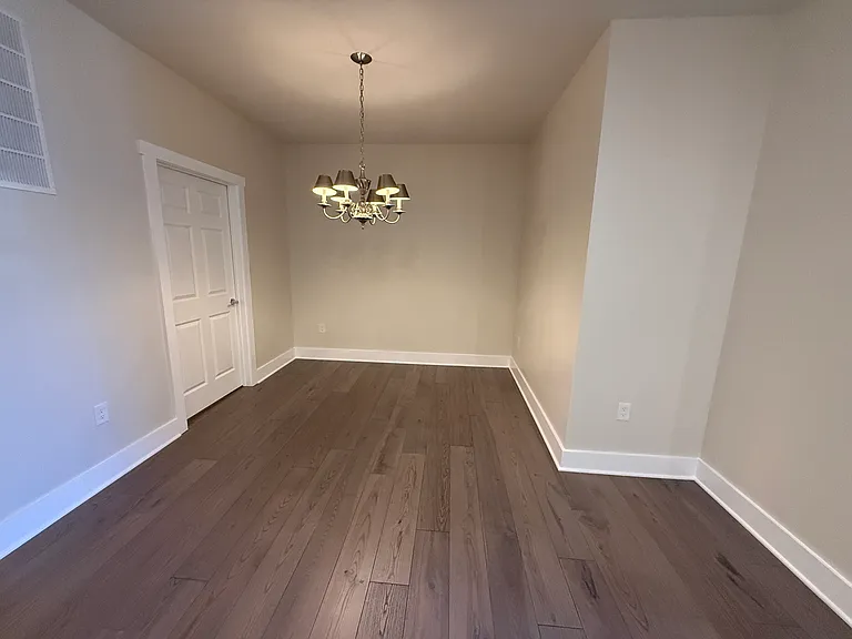 2 Vanderbilt Blvd #109 — Photo 6