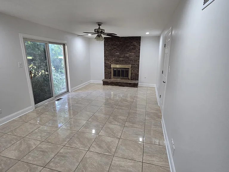 17055 Hickory Ct — Photo 15
