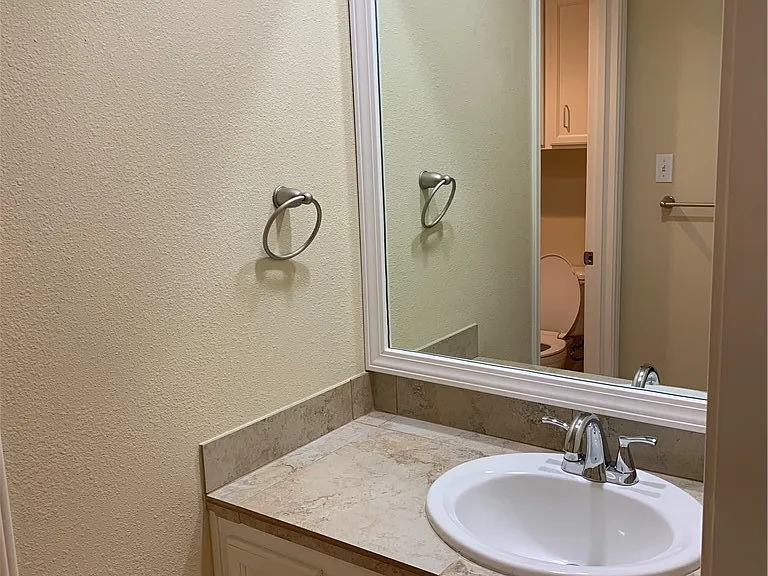 4017 Acushnet Dr #C — Photo 22