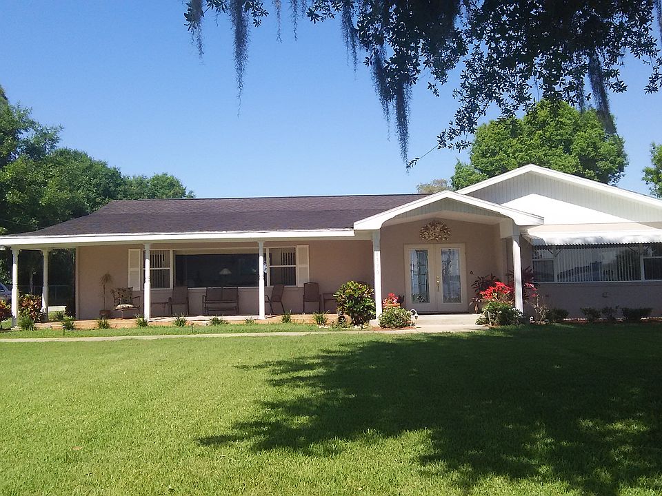 1st image of 4370 Lakeview Dr