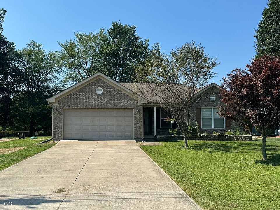 1st image of 28 SW Santee Dr