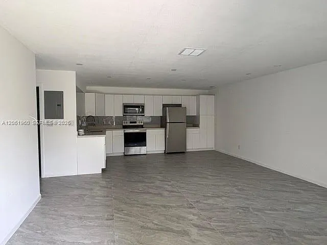 5401 NW 22nd St #2 — Photo 3