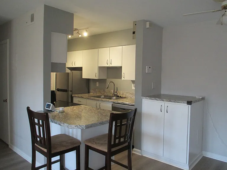 5903L Kingsford Rd — Photo 4