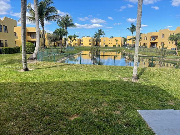 3rd image of 550 NW 114th Ave #140