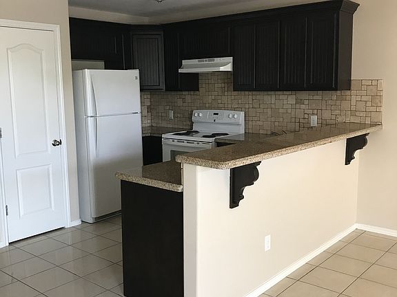 3rd image of 2621 Florencia Ave APT 2