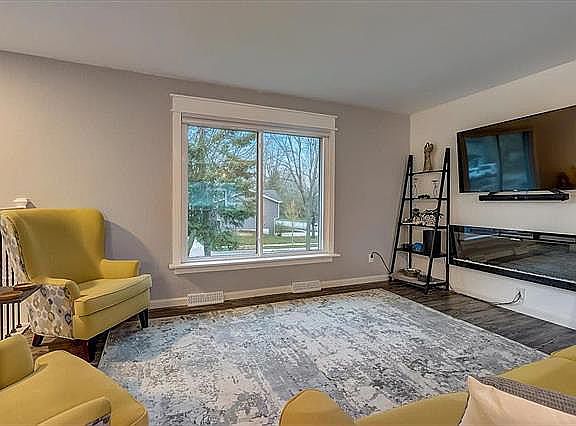 5th image of 3309 Cedar Trl