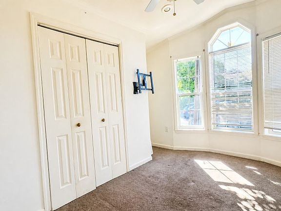4th image of 7 Matt St #276