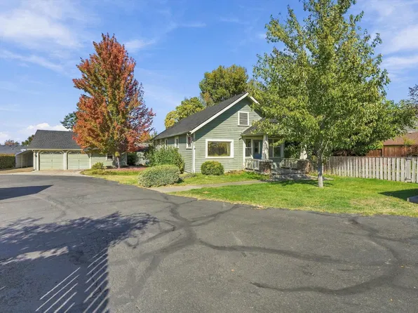 2229 Spring St, Medford, OR 97504