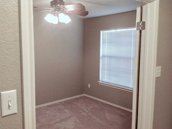 5th image of 1400 Cedar Hills Blvd