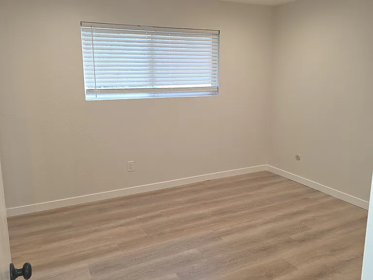 4420 Culebra Ave #C — Photo 8