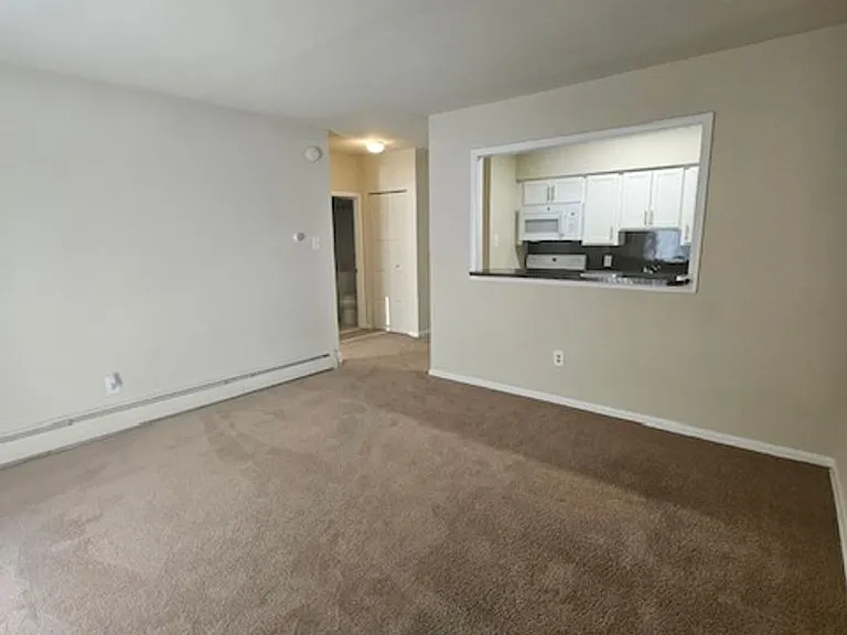 Providence Manor Apartments — Photo 15