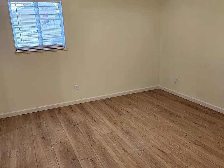 418 W Jefferson St #7 — Photo 7