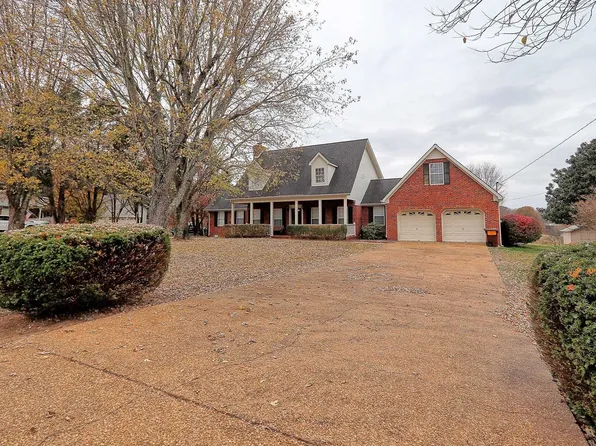 809 Nathan Dr, Columbia, TN 38401