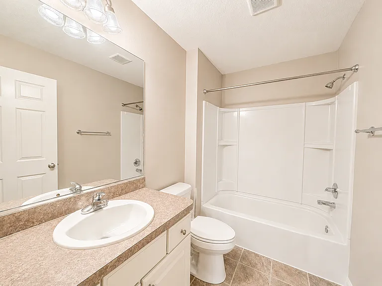 1835 Hallandale Ln — Photo 19