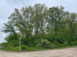 719 Ridgeway Trl, McHenry, IL 60050