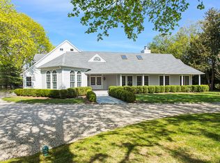 48 Sheppard St, Westhampton Beach, NY 11978