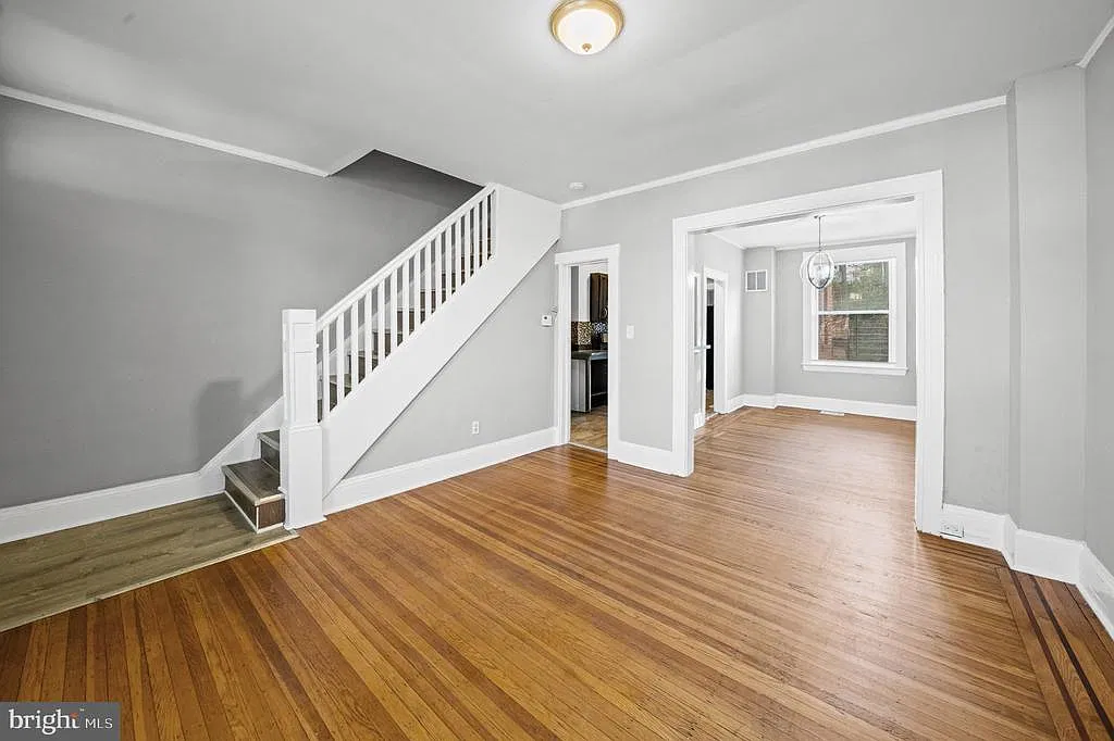 3 bed, 1.0 bath, $1,875 — Photo 3