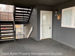 2135 Minerva Way #8-B, Anchorage, AK 99515