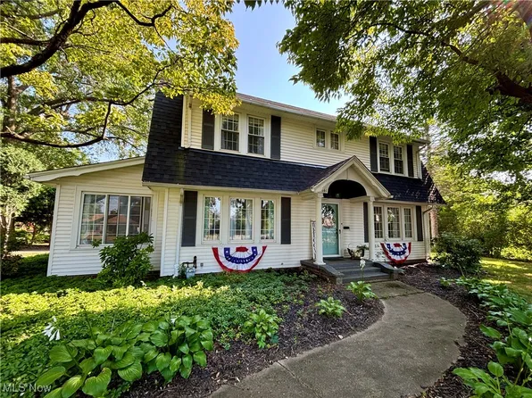 141 W Main Rd, Conneaut, OH 44030