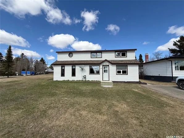 117 3rd AVENUE NW, Watson, SK S0K 4V0