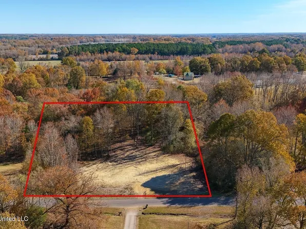 62 Shamrock Loop, Byhalia, MS 38611