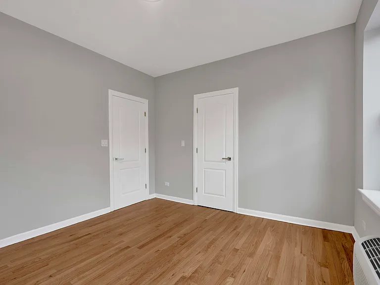 2456 N Hamlin Ave #2S — Photo 14