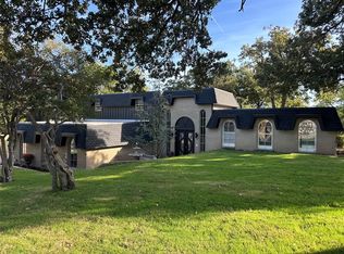 8028 Golden Oaks Rd, Oklahoma City, OK 73127